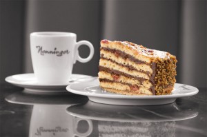 Das Café Nenninger ist bekannt für feinste Kuchenspezialitäten. Foto: nh